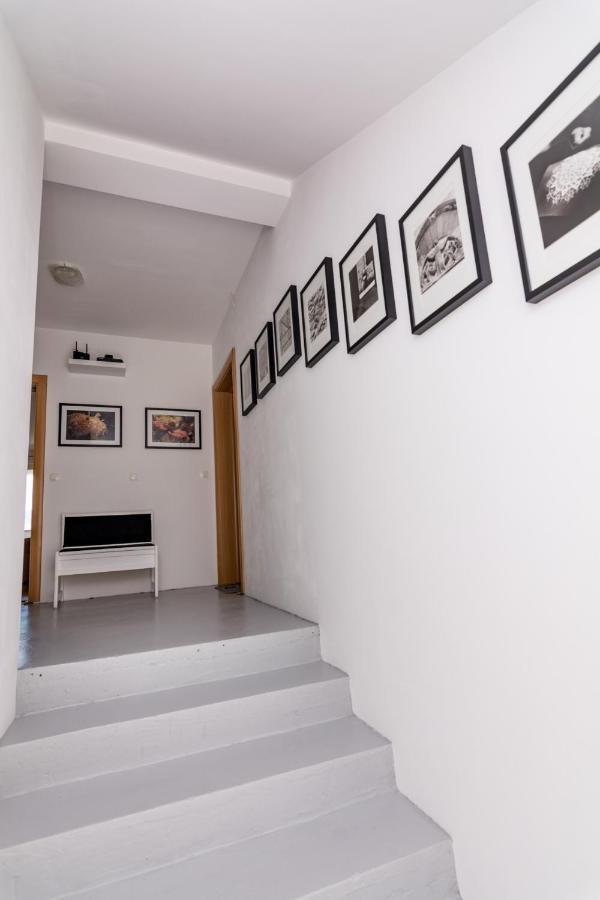 Apartments Veronika Pag Town Exterior foto
